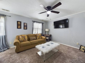 Opuluxe Enjoy Fayetteville's Unit 2 Hidden Gem!